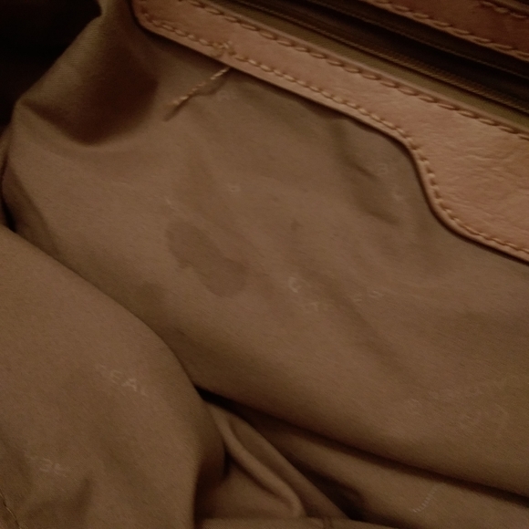 Realtree | Camo and Pink Handbag - Picture 7 of 8